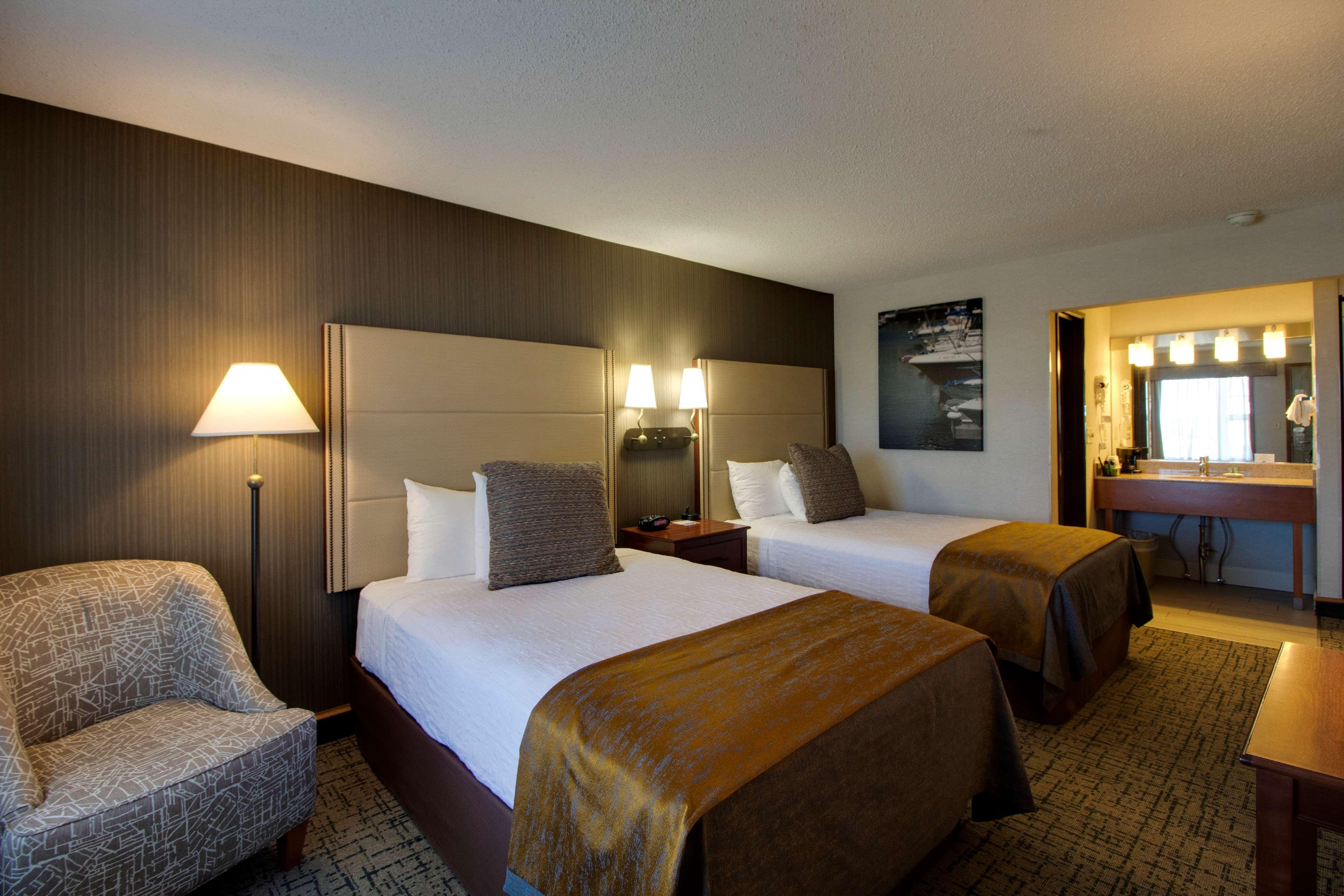 Best Western Harbour Pointe Lakefront Saint Ignace Eksteriør bilde