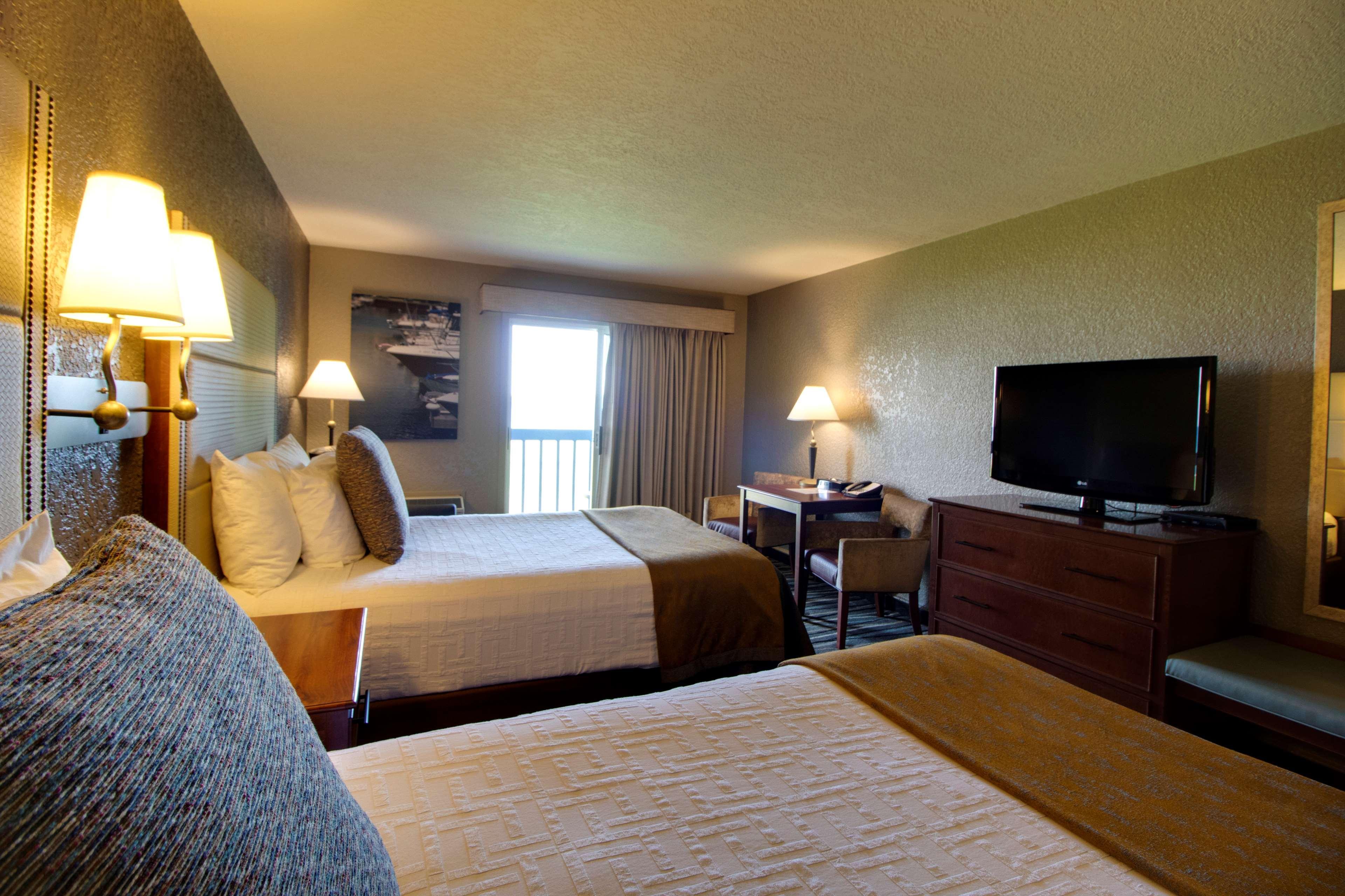 Best Western Harbour Pointe Lakefront Saint Ignace Eksteriør bilde