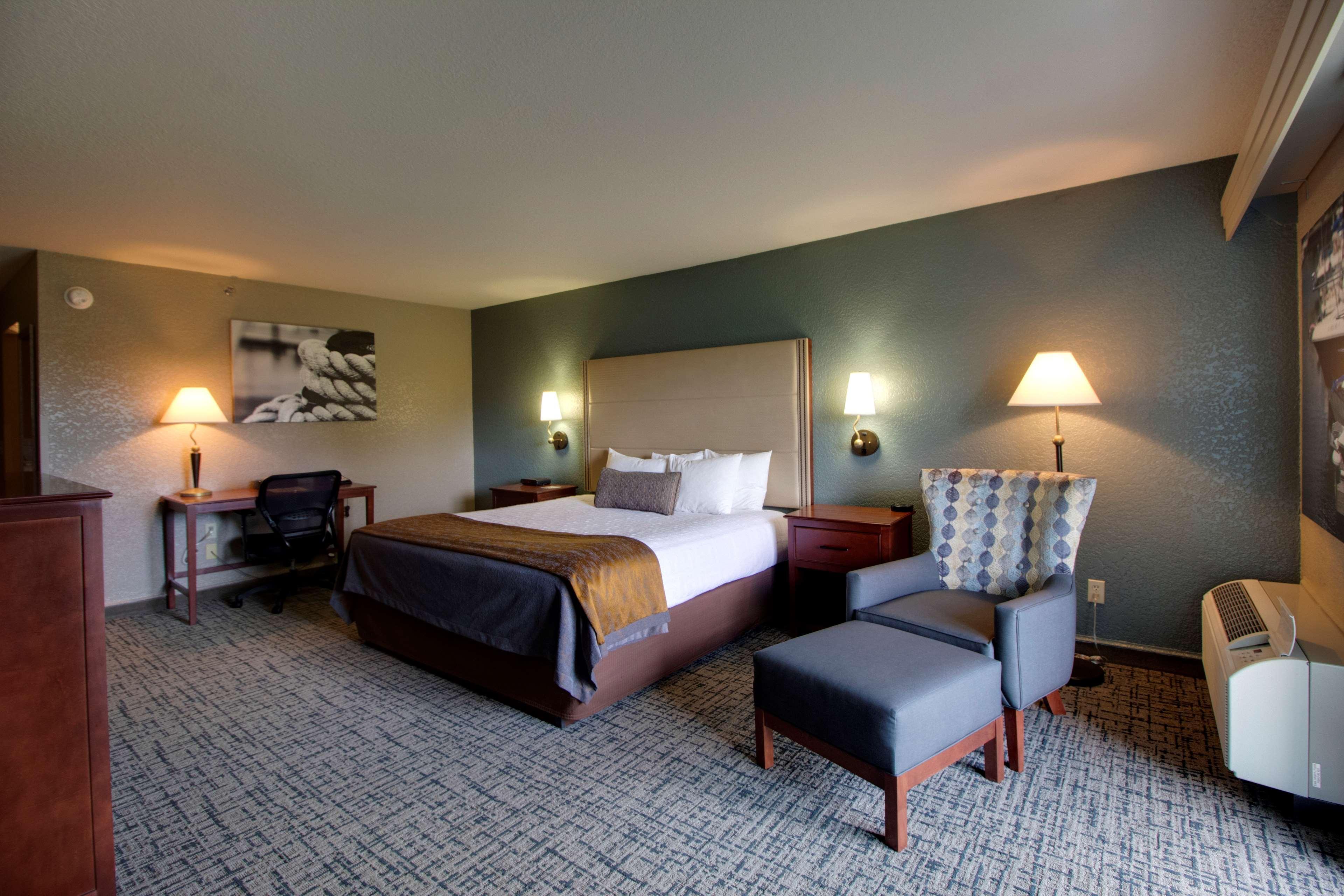 Best Western Harbour Pointe Lakefront Saint Ignace Eksteriør bilde