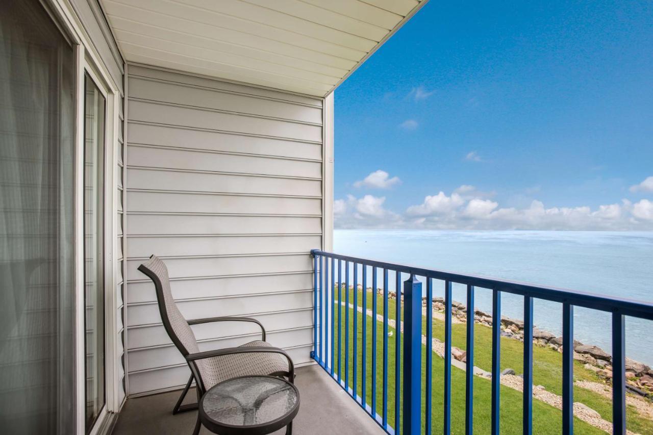 Best Western Harbour Pointe Lakefront Saint Ignace Eksteriør bilde